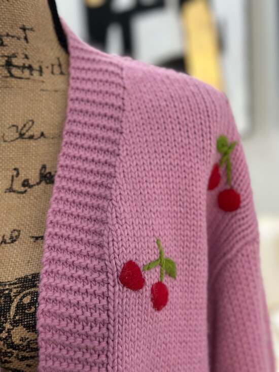 Forever 21 Plus Size Pink Cherry Embroidered Open-Front Cropped Knit Cardigan - Picture 2 of 5